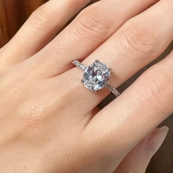 925 Sterling Silver Oval Finger Ring - Picture 2 of 5